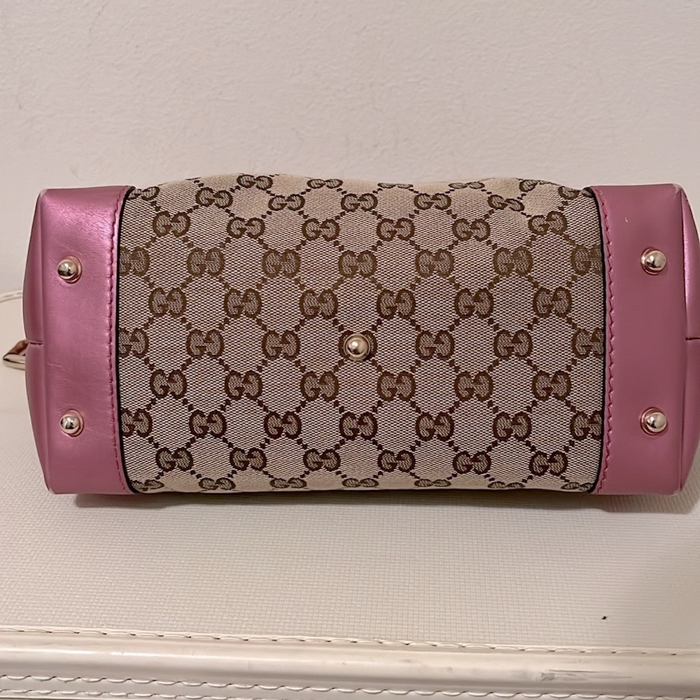 Gucci Metallic Pink Monogram Pochette - Picture 5 of 16